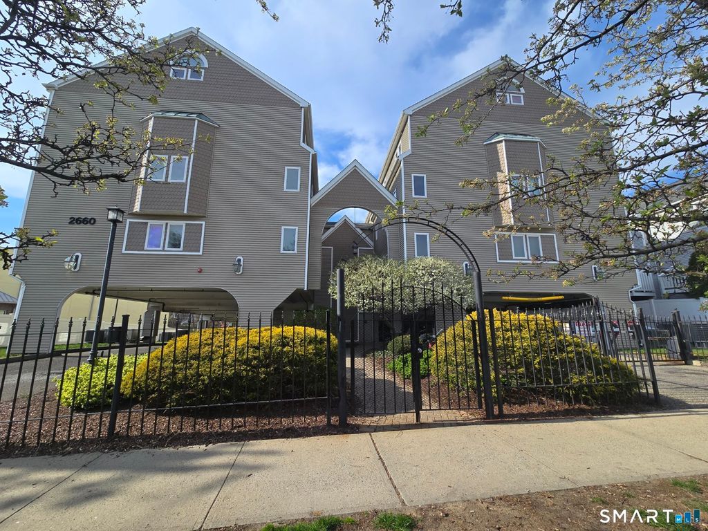 2660 North Avenue 211, Bridgeport, CT 06604