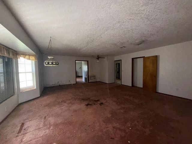 908 Whispering Lane, Newcastle, OK 73065
