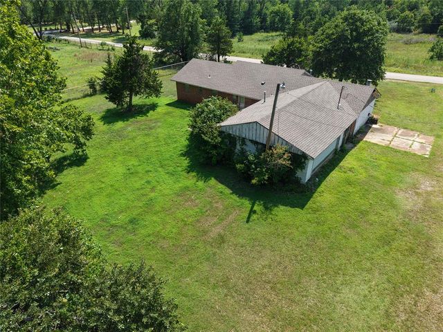 908 Whispering Lane, Newcastle, OK 73065
