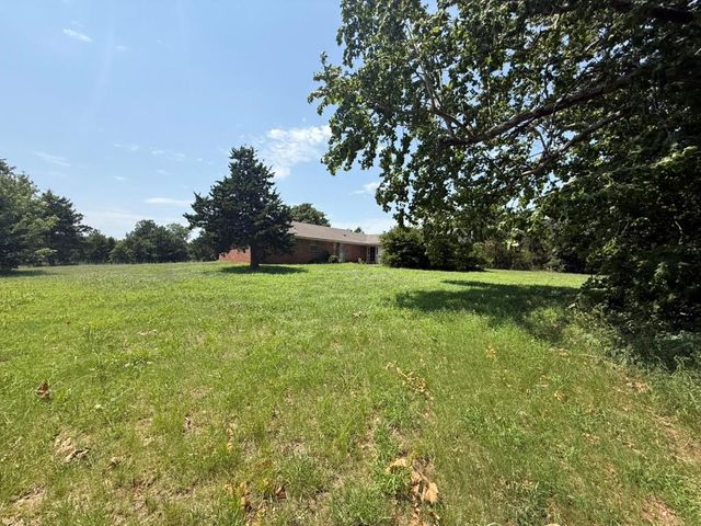 908 Whispering Lane, Newcastle, OK 73065