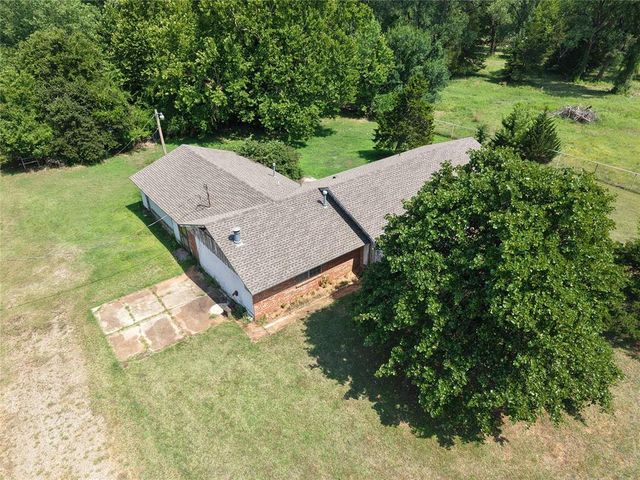908 Whispering Lane, Newcastle, OK 73065