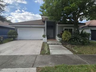 2908 N 36th Ave, Hollywood, FL 33021