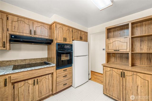 10837 SE 217th Street, Kent, WA 98031