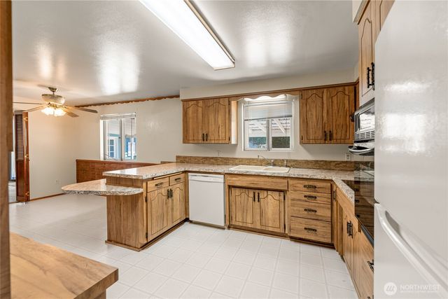 10837 SE 217th Street, Kent, WA 98031