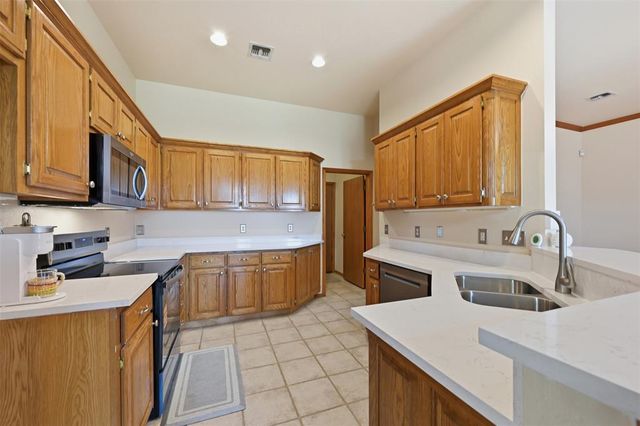 2900 SE 97th Street, Moore, OK 73160