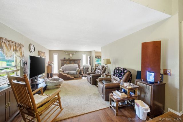 10087 W 71st Street S, Sapulpa, OK 74066
