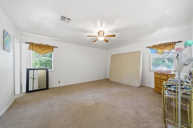 10087 W 71st Street S, Sapulpa, OK 74066