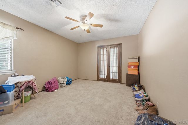 10087 W 71st Street S, Sapulpa, OK 74066