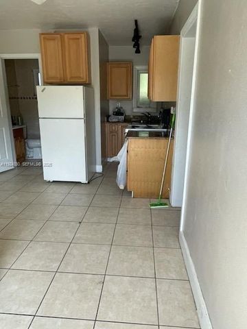 2121 LAKEVIEW DRIVE, Sebring, FL 33870