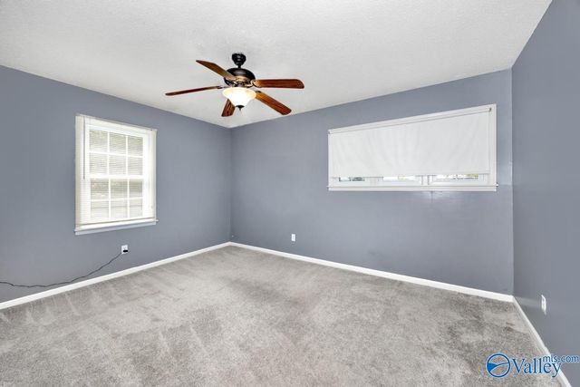 8002 Greenwillow Court, Huntsville, AL 35802
