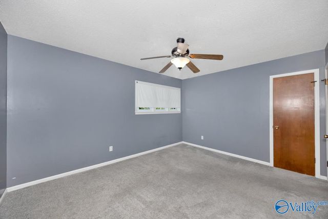 8002 Greenwillow Court, Huntsville, AL 35802