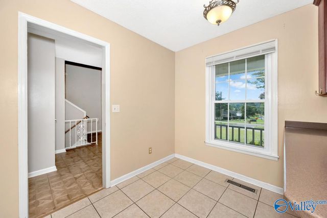 8002 Greenwillow Court, Huntsville, AL 35802