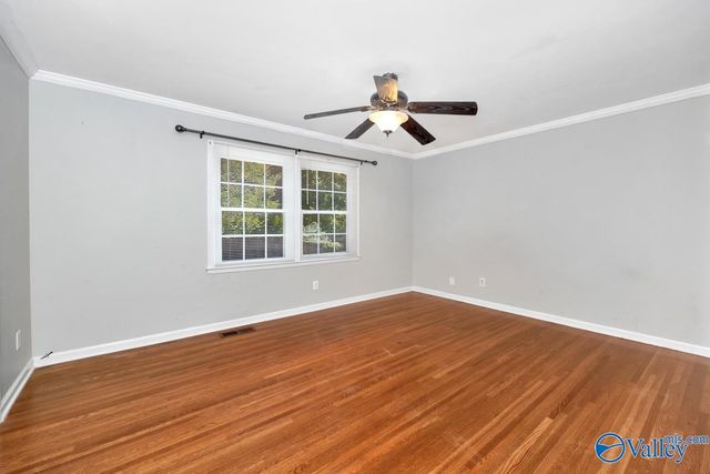8002 Greenwillow Court, Huntsville, AL 35802