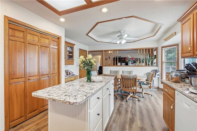 813 SW Foxtail Drive, Grain Valley, MO 64029