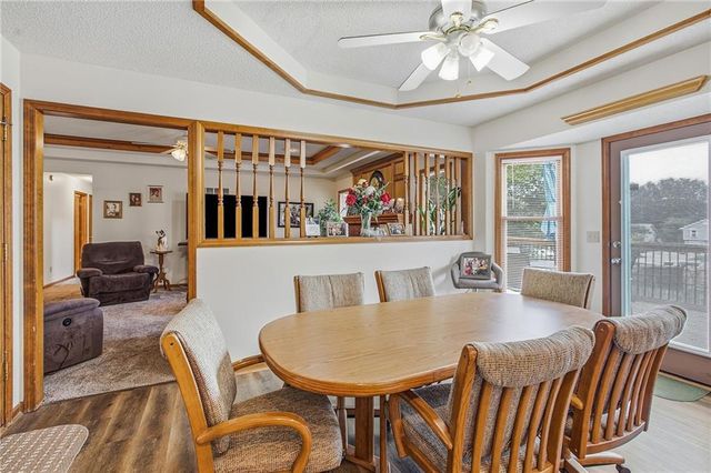 813 SW Foxtail Drive, Grain Valley, MO 64029