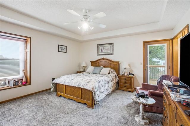813 SW Foxtail Drive, Grain Valley, MO 64029