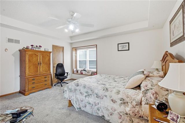 813 SW Foxtail Drive, Grain Valley, MO 64029
