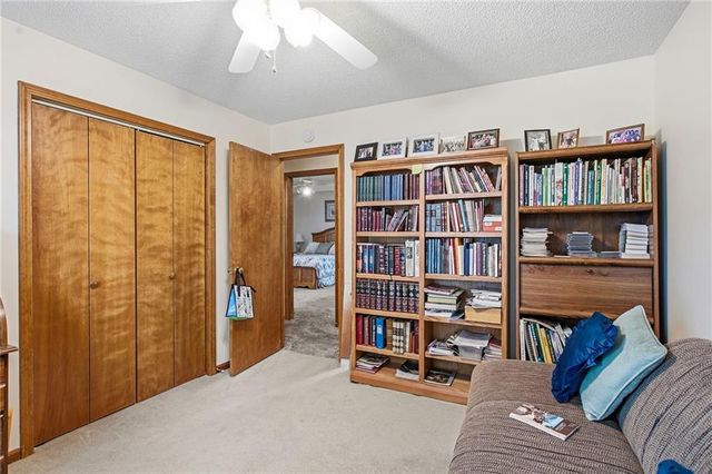 813 SW Foxtail Drive, Grain Valley, MO 64029
