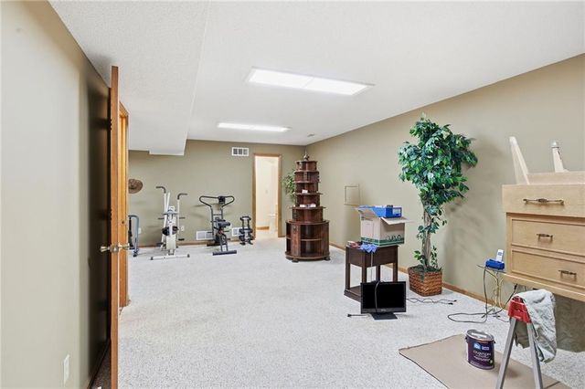 813 SW Foxtail Drive, Grain Valley, MO 64029