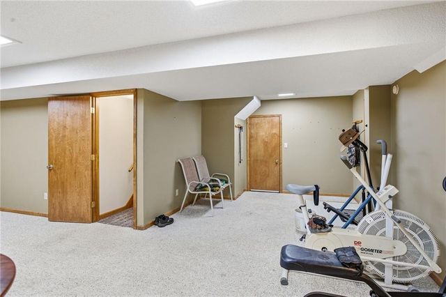 813 SW Foxtail Drive, Grain Valley, MO 64029