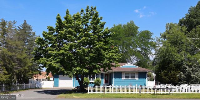 116 NAUTILUS DR, Manahawkin, NJ 08050