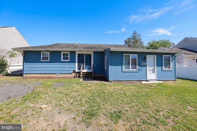 116 NAUTILUS DR, Manahawkin, NJ 08050