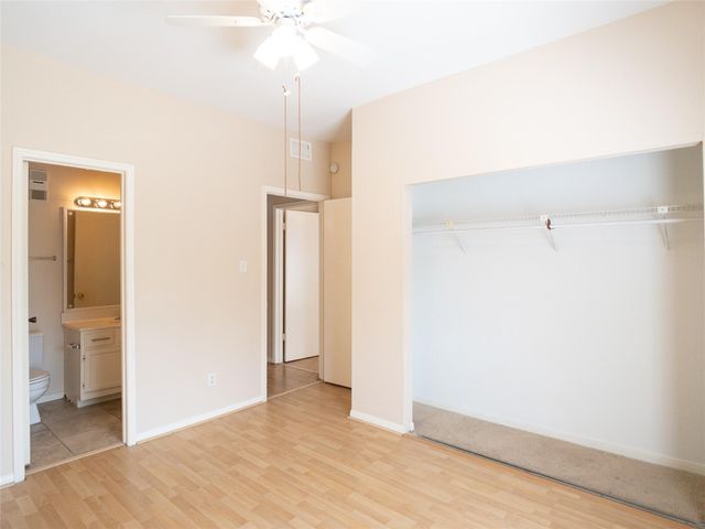 6500 Harbor Town Drive 3402, Houston, TX 77036