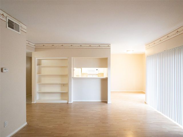 6500 Harbor Town Drive 3402, Houston, TX 77036