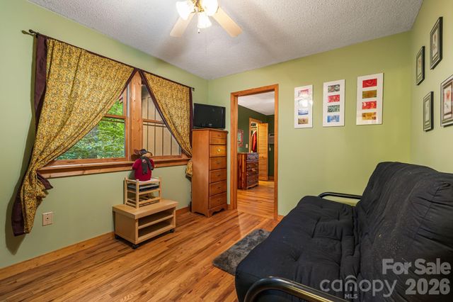 180 Grace Way, Green Mountain, NC 28740