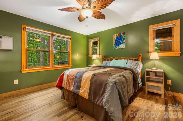 180 Grace Way, Green Mountain, NC 28740
