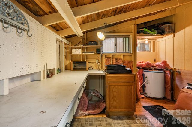 180 Grace Way, Green Mountain, NC 28740