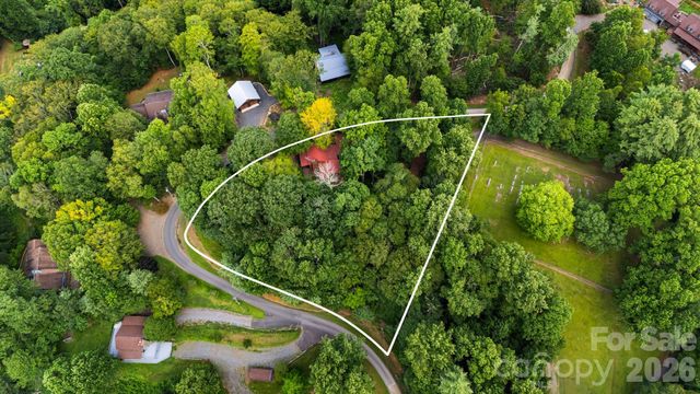 180 Grace Way, Green Mountain, NC 28740