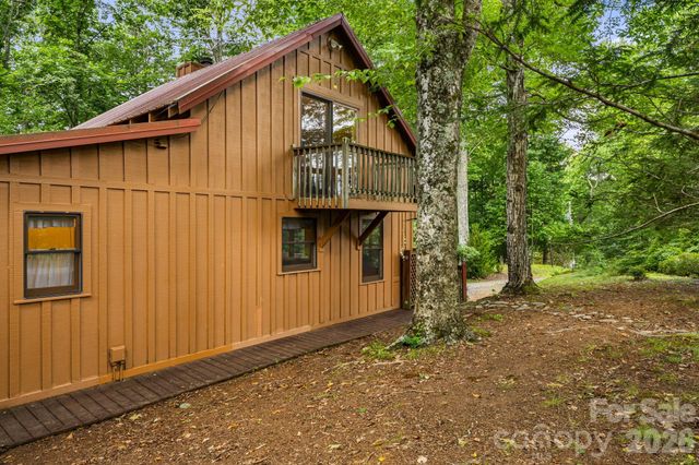 180 Grace Way, Green Mountain, NC 28740