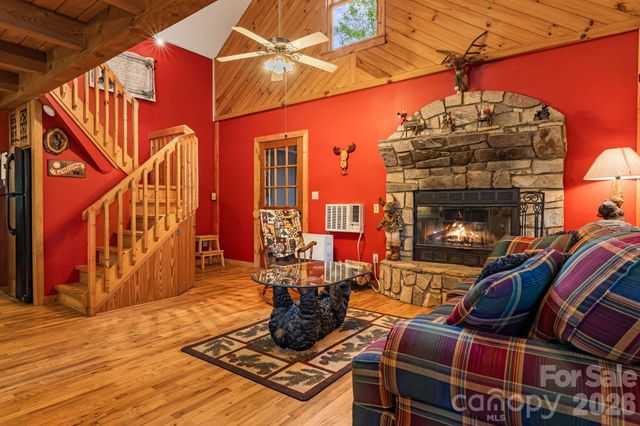 180 Grace Way, Green Mountain, NC 28740