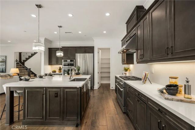 58 Riverboat, Irvine, CA 92602