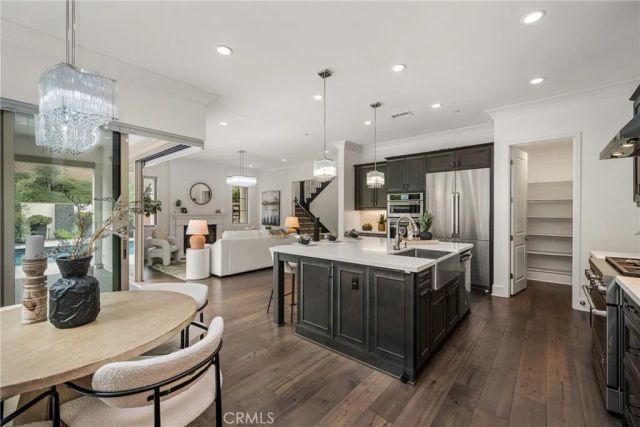 58 Riverboat, Irvine, CA 92602