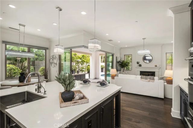 58 Riverboat, Irvine, CA 92602