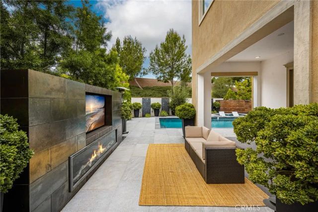 58 Riverboat, Irvine, CA 92602