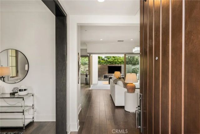 58 Riverboat, Irvine, CA 92602