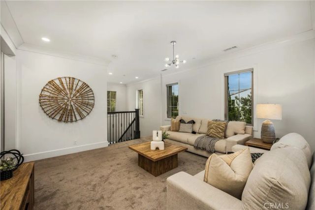 58 Riverboat, Irvine, CA 92602