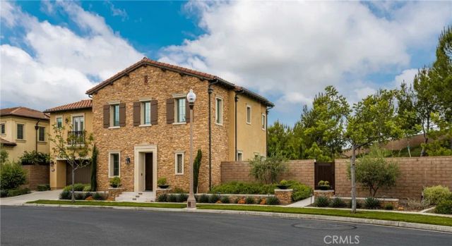 58 Riverboat, Irvine, CA 92602
