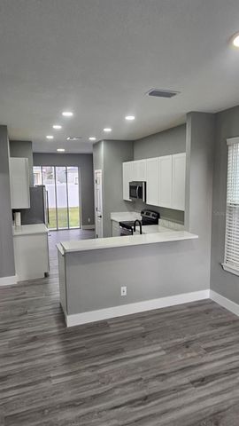 5209 CREEKSIDE PARK AVENUE, Orlando, FL 32811