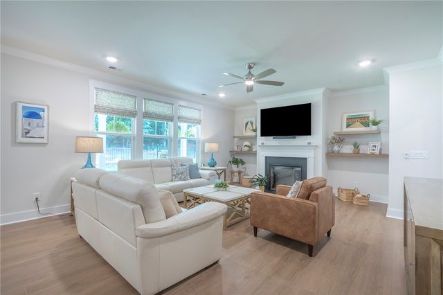1111 Bay Drive, Fair Play, SC 29643