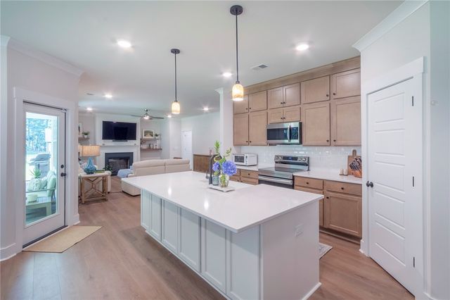 1111 Bay Drive, Fair Play, SC 29643