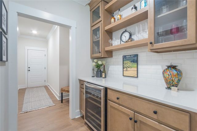 1111 Bay Drive, Fair Play, SC 29643