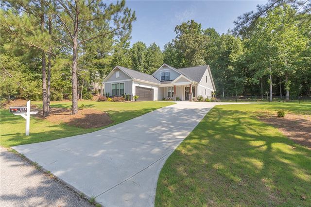 1111 Bay Drive, Fair Play, SC 29643