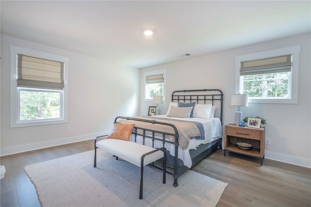 1111 Bay Drive, Fair Play, SC 29643