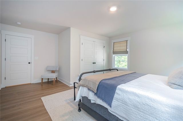 1111 Bay Drive, Fair Play, SC 29643