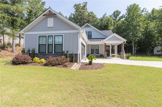 1111 Bay Drive, Fair Play, SC 29643