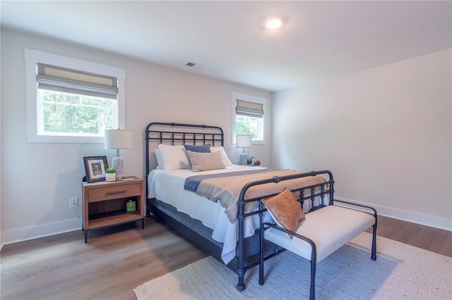1111 Bay Drive, Fair Play, SC 29643